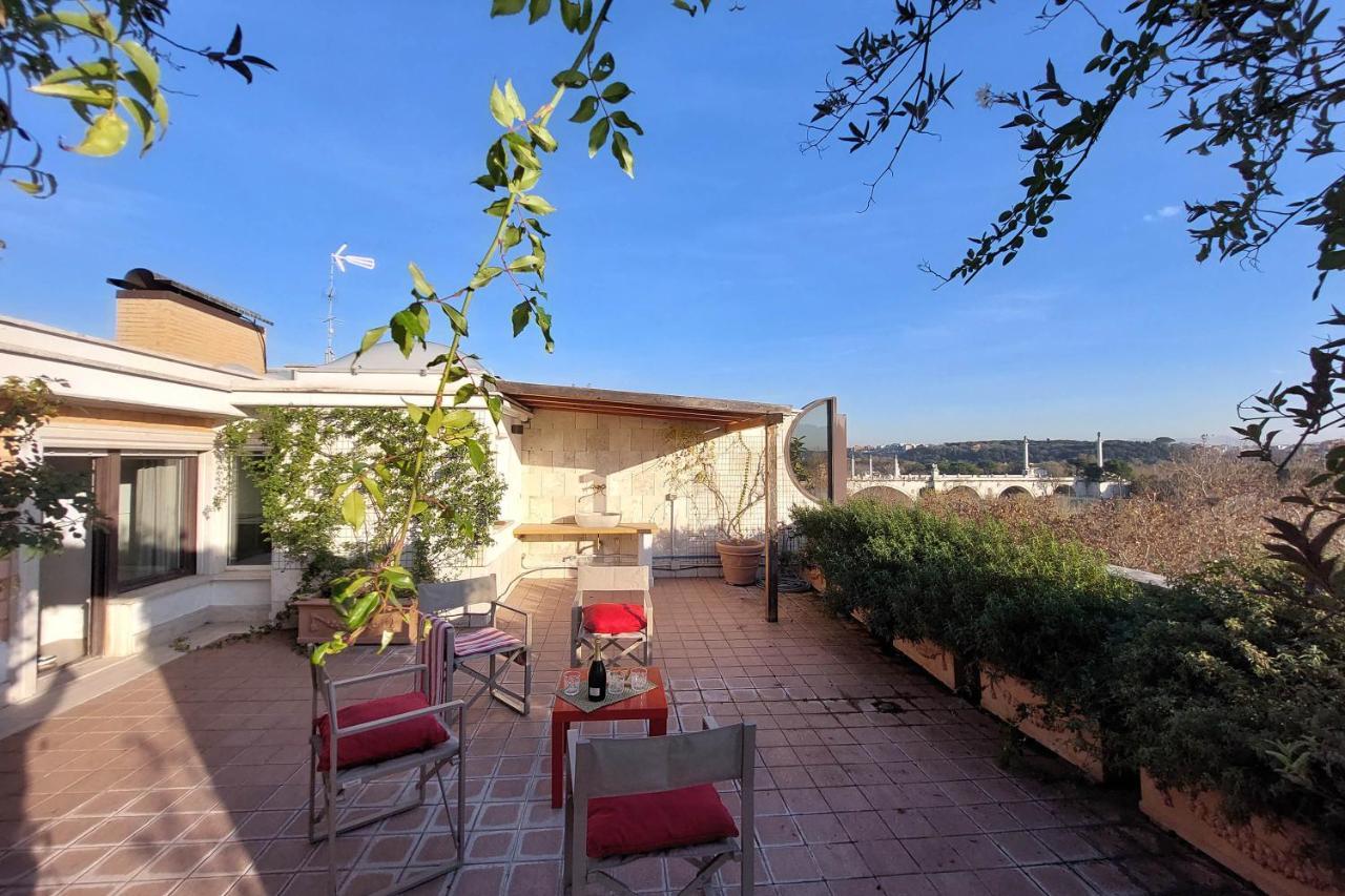 Beautiful Loft In Ponte Milvio With Terrace Appartement Rome Buitenkant foto