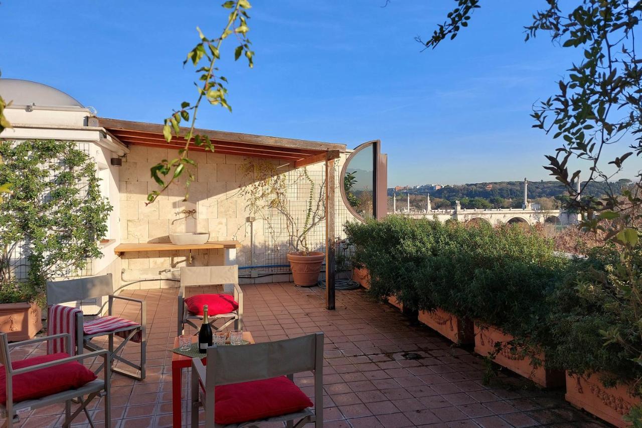 Beautiful Loft In Ponte Milvio With Terrace Appartement Rome Buitenkant foto