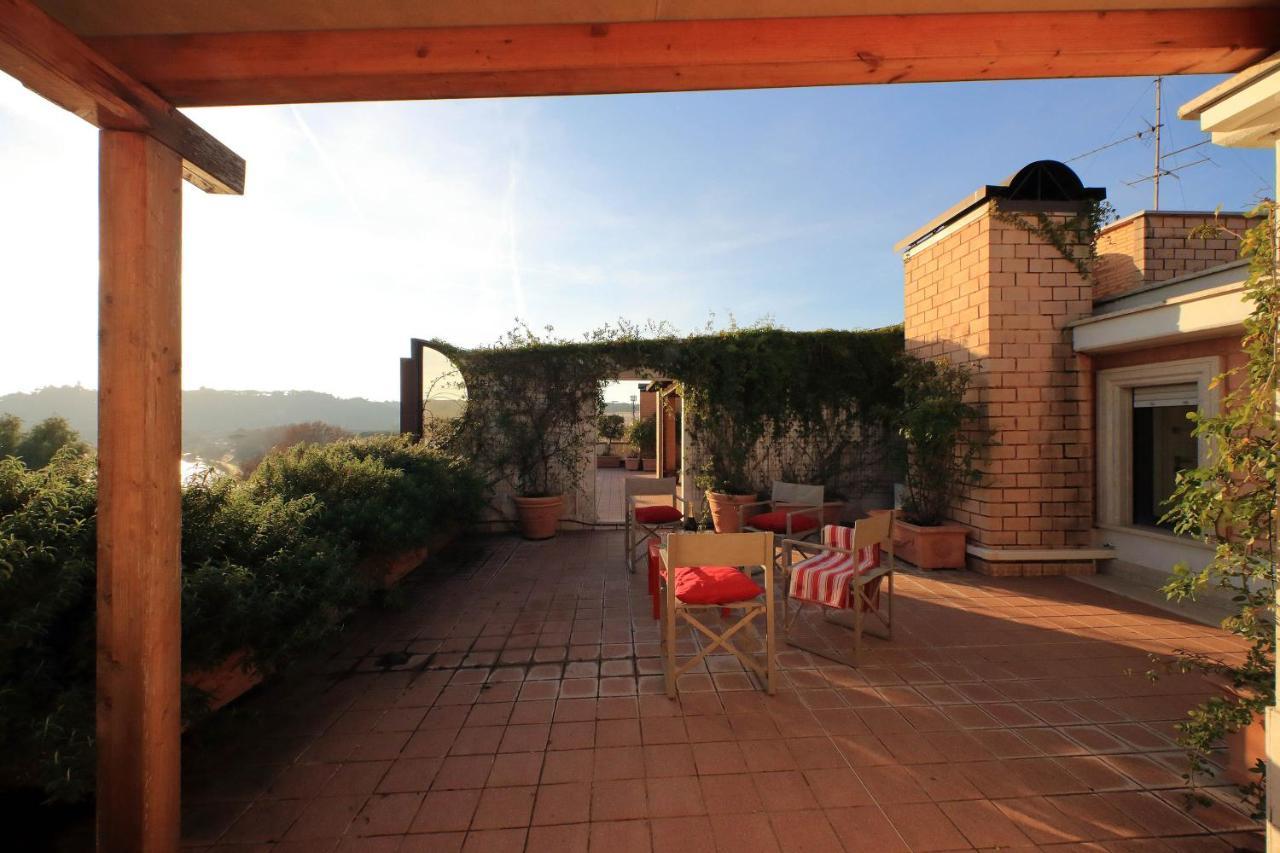 Beautiful Loft In Ponte Milvio With Terrace Appartement Rome Buitenkant foto