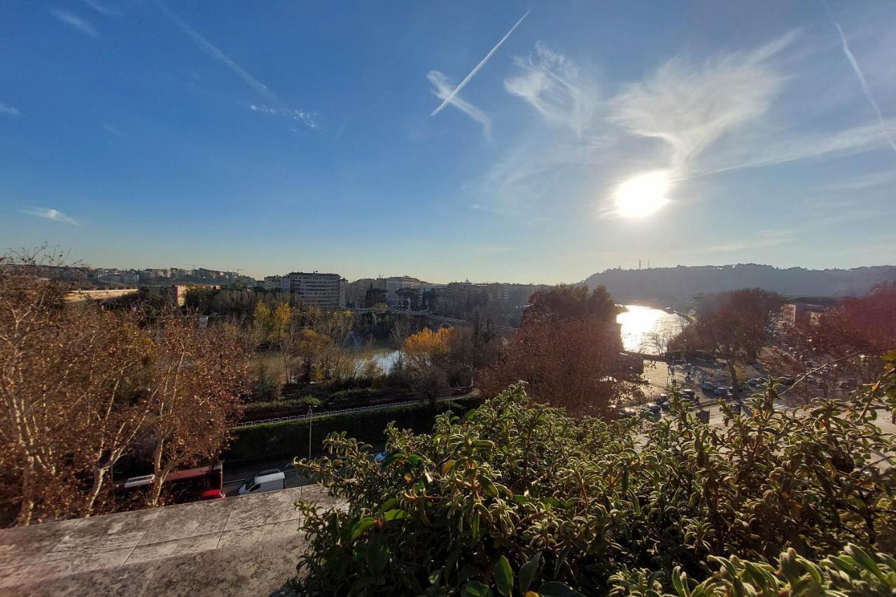 Beautiful Loft In Ponte Milvio With Terrace Appartement Rome Buitenkant foto
