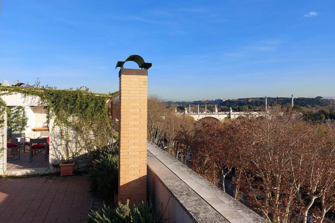Beautiful Loft In Ponte Milvio With Terrace Appartement Rome Buitenkant foto